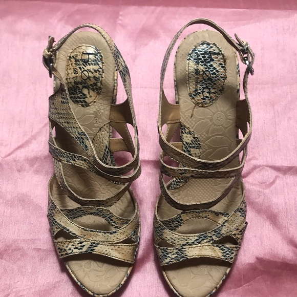 BOC Wedge Sandals. - Picture 5 of 8